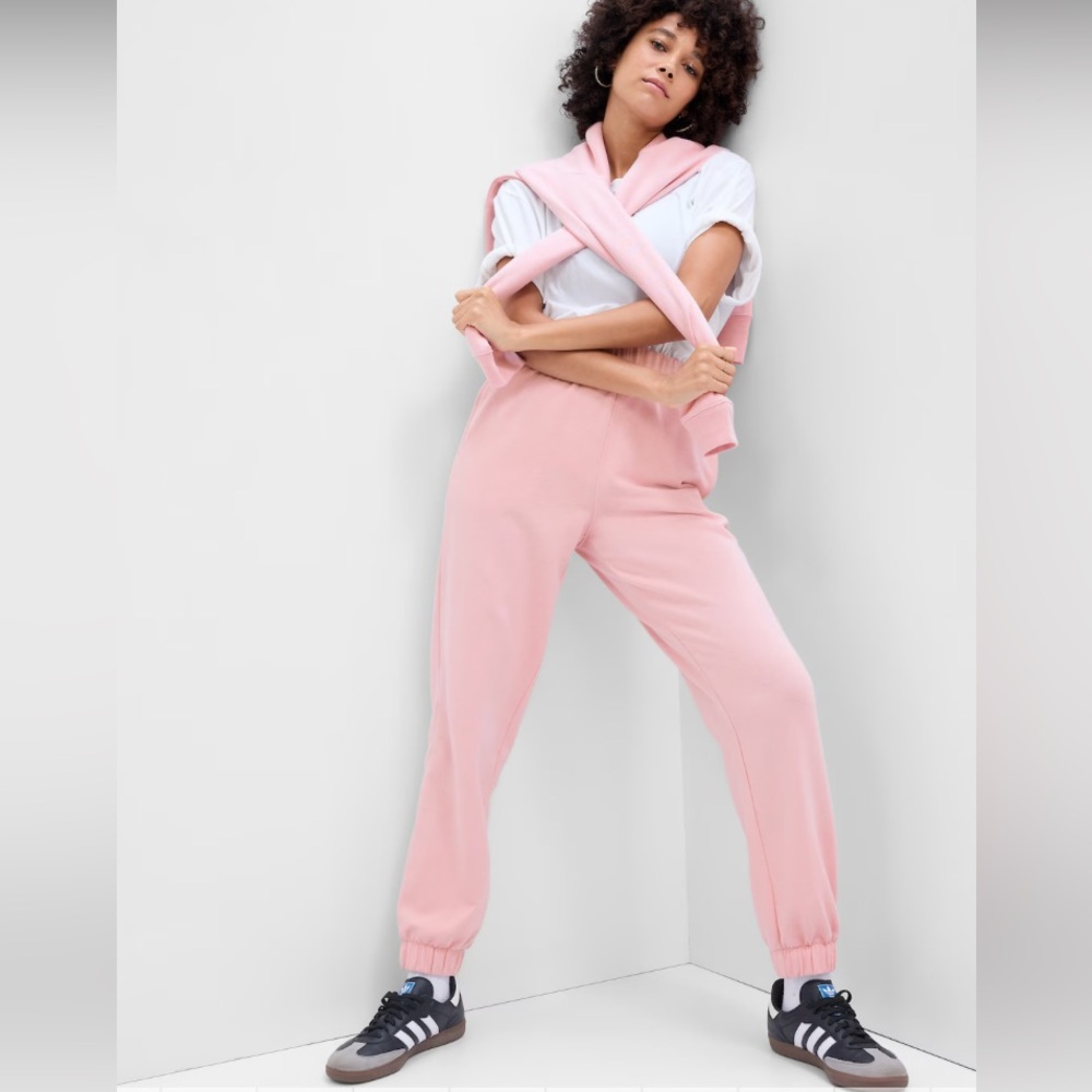 Gap Relaxed Fleece Sweatpants